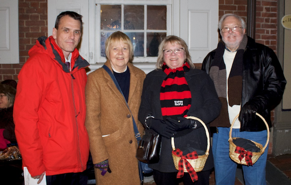 Chapter Holiday Events Planned for Alumni and Friends Chapter Holiday Events Planned for Alumni and Friends