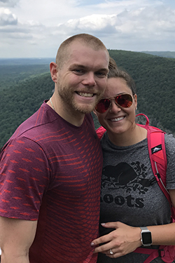 JESSICA OLIVA ’10 AND JASON OSZVART ’11 MAKE ESU PART OF THEIR ENGAGEMENT