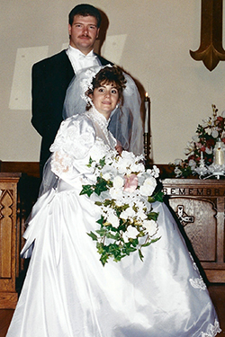 IT'S ESU FOREVER FOR SCOTT DESTEFON ’93 AND JOANNE CLAYTON DESTEFON ’92